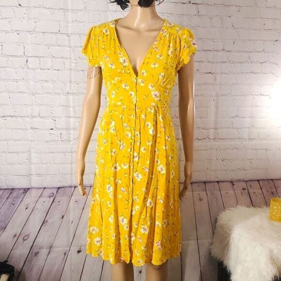 Urban Romantics Goldenrod Floral Print Plunge Neck Elastic Waist Spring Dress - Picture 6 of 15